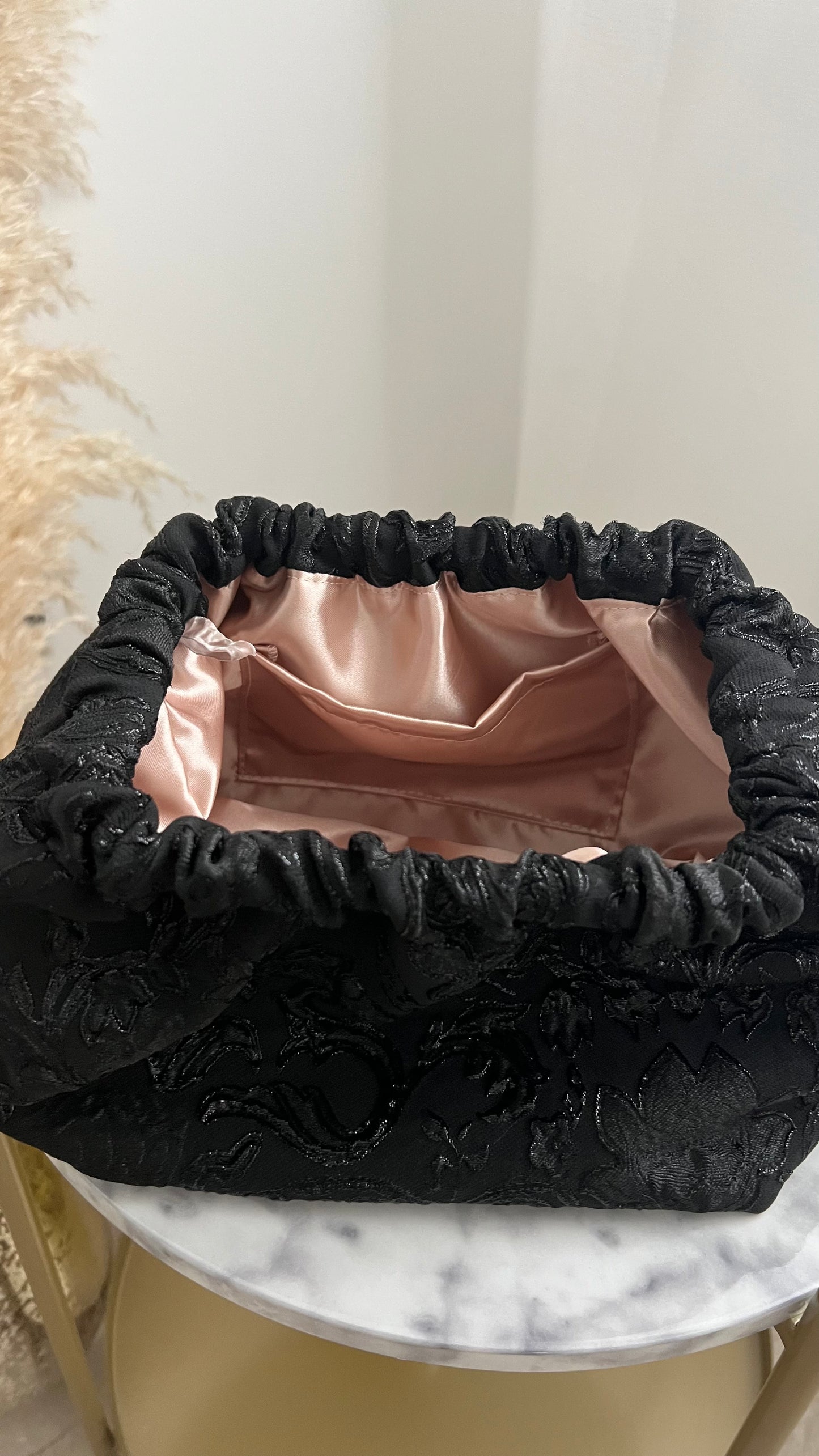 Eleganza in nero (media)