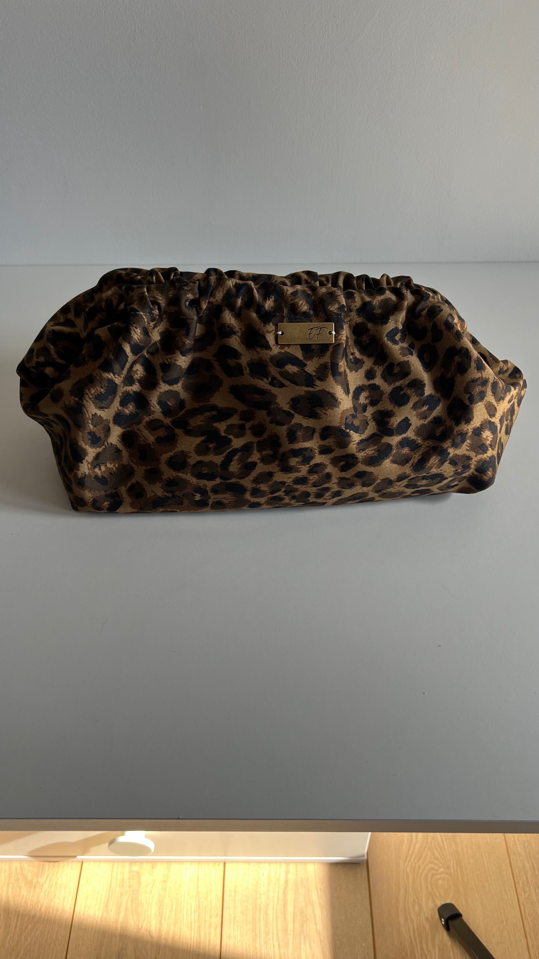 Leo Print