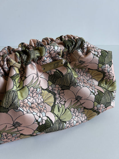 Bloomy
